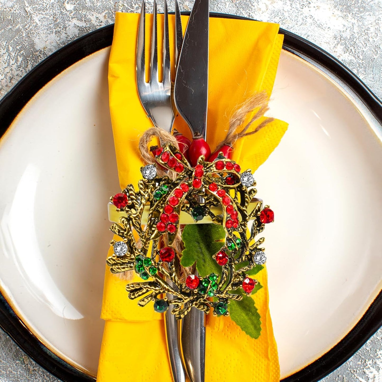 Halatool Set of 12 Christmas Napkin Rings Delicate Wreath Napkin Holder for Christmas Thanksgiving Holiday Party Table Decoration