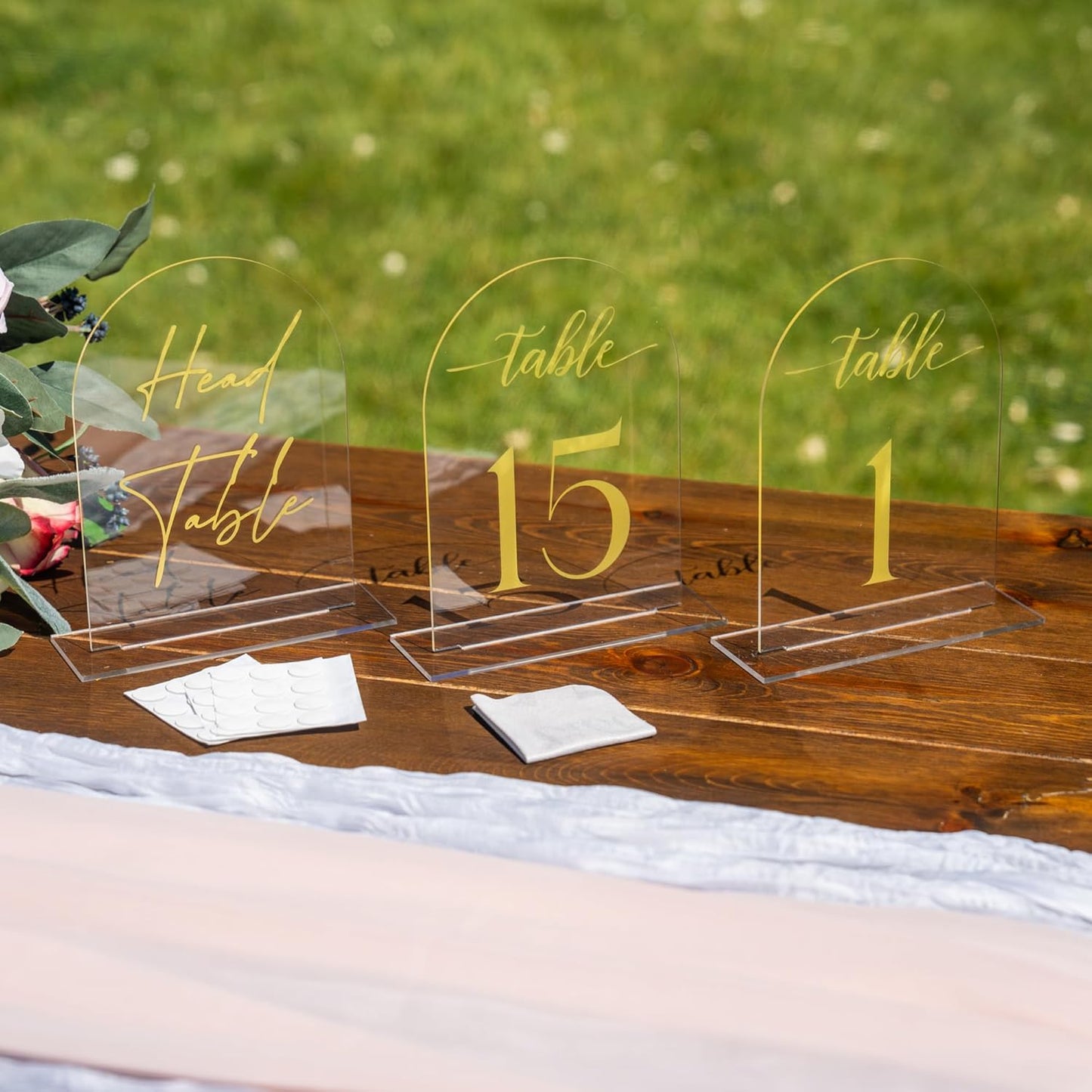 Clear Arch Acrylic Table Numbers for Wedding Reception - 5" x 7" Gold Font Centerpiece Set with Holder Stands & Head Table Sign - Anniversary, Event, Party, Wedding 1-15
