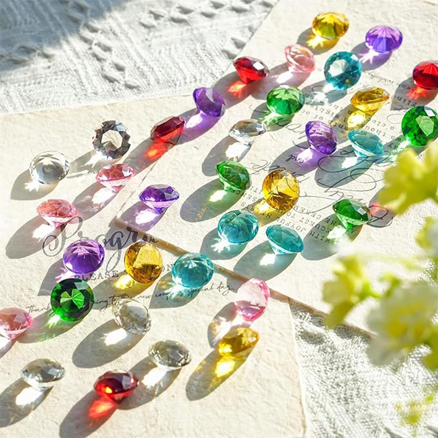 280Pcs Fake Diamonds for Wedding Centerpieces Multicolor Vase Fillers Acrylic Crystal Gems Rhinestone Ribbon for Wedding Birthday Party Cake Decor Vase Fillers Table Scatters DIY Crafts