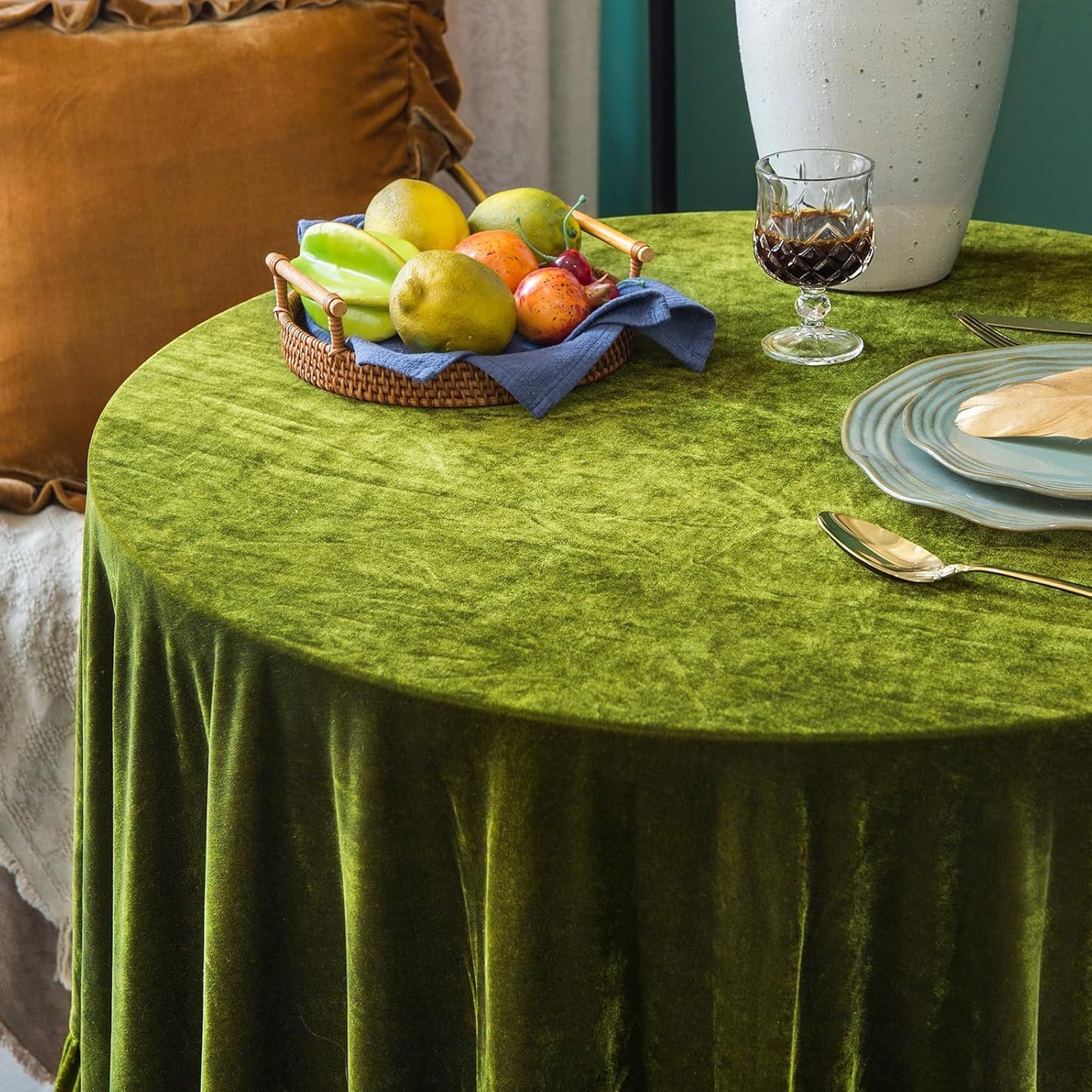 Velvet Tablecloth Luxurious Solid Round Table Cloth,Oblong Retro Farmhouse Ruffle Tablecloths Washable Table Cover for Party Wedding Baby Shower Kitchen Dinning Tabletop Decoration