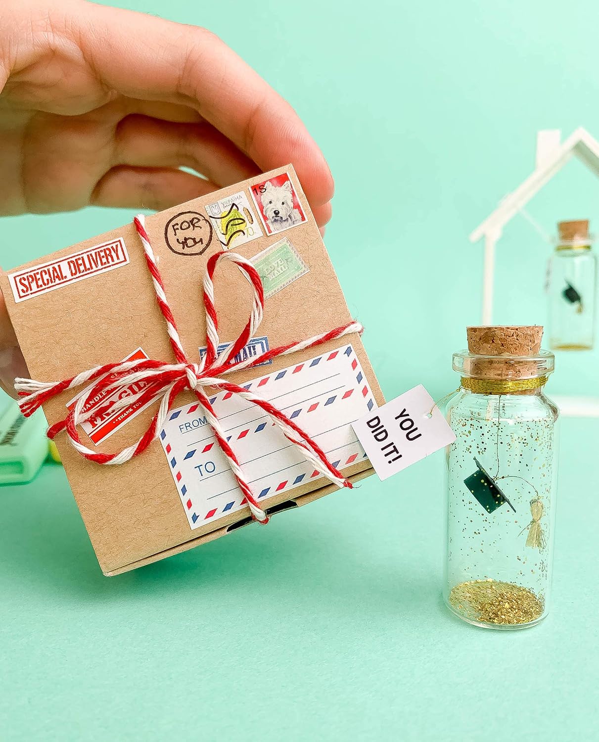 Kseniya Revta Inspirational Message in a Bottle Gift Idea - Classy Gifts for Friends and Family - Unique Boyfriend Girlfriend Presents (Black Graduate Cap - You Did It, in Craft Gift Box)