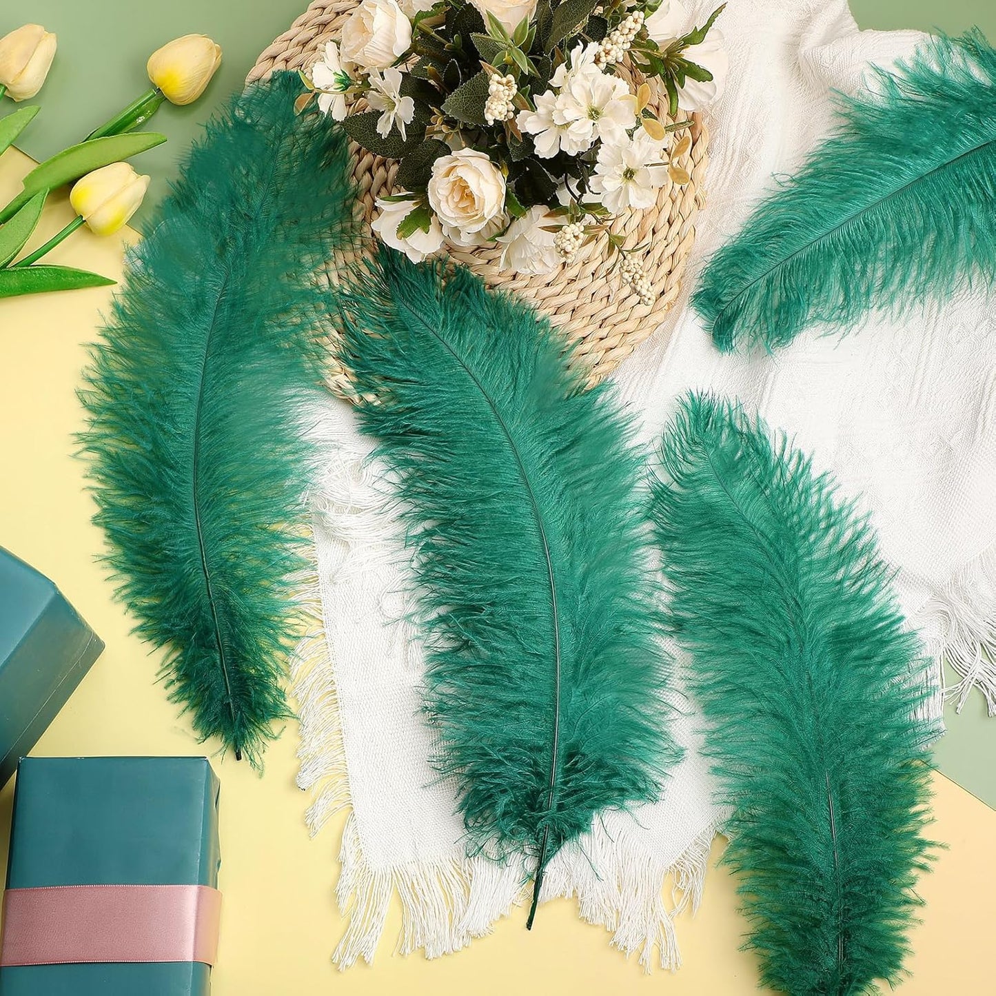 Retrowavy 30 Pcs 18-20 Inch Large Natural Ostrich Feathers Bulk for Centerpieces for Wedding Party Centerpieces Home Decoration Flower Arrangement (Dark Green)