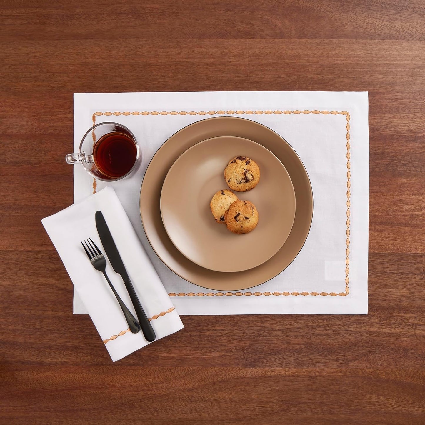 Cotton Linen Dinner Napkins 20 x 20 Inch – White Cloth Napkins with Motif Embroidery – Set of 4 Washable Fabric Napkins for Spring, Summer, Wedding Decoration, Gift