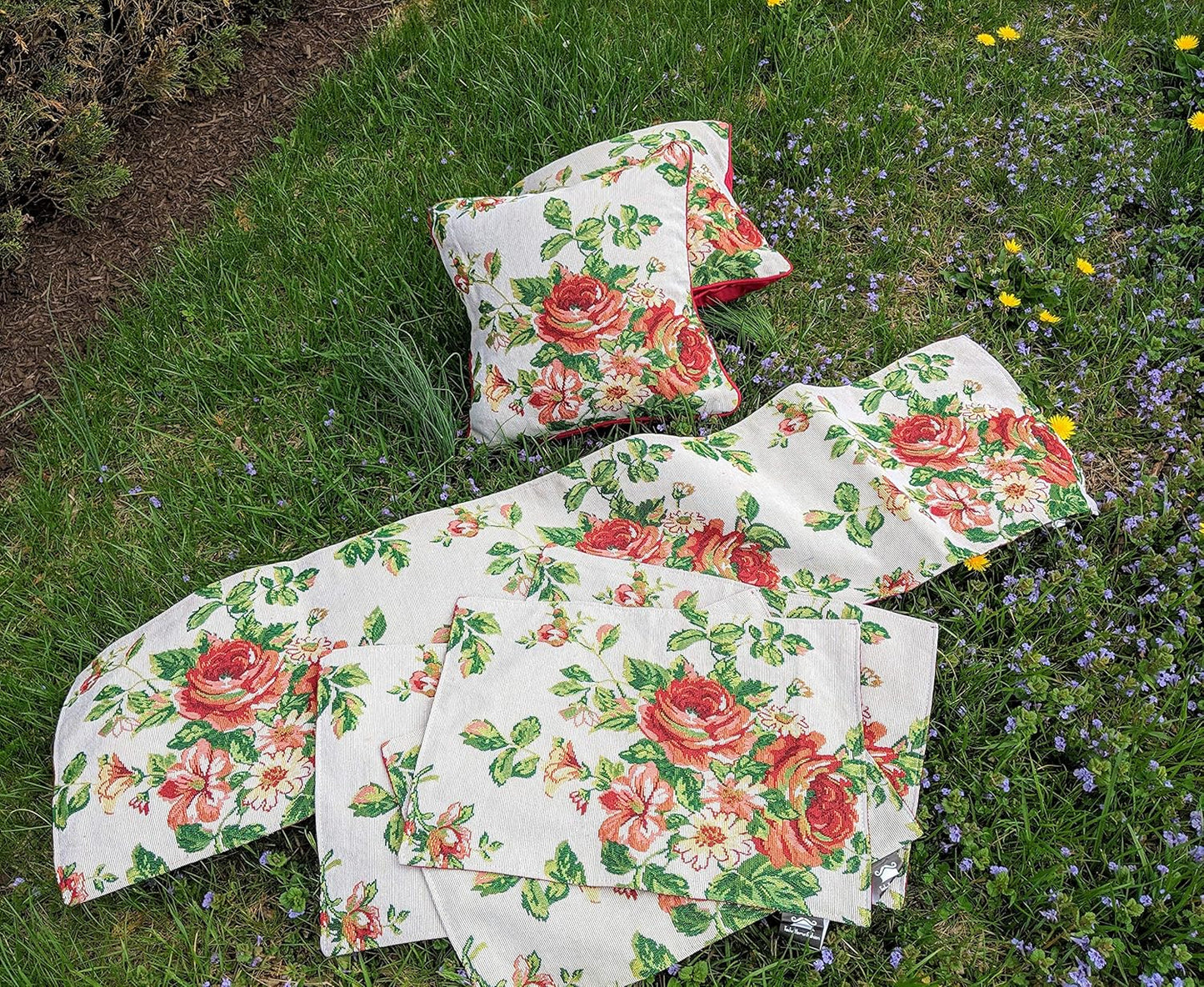Tache Sweet Roses Spring Summer Traditional Country Vintage White Red Floral Decorative Woven Tapestry Dresser Kitchen Coffee Table Runners, 13x54